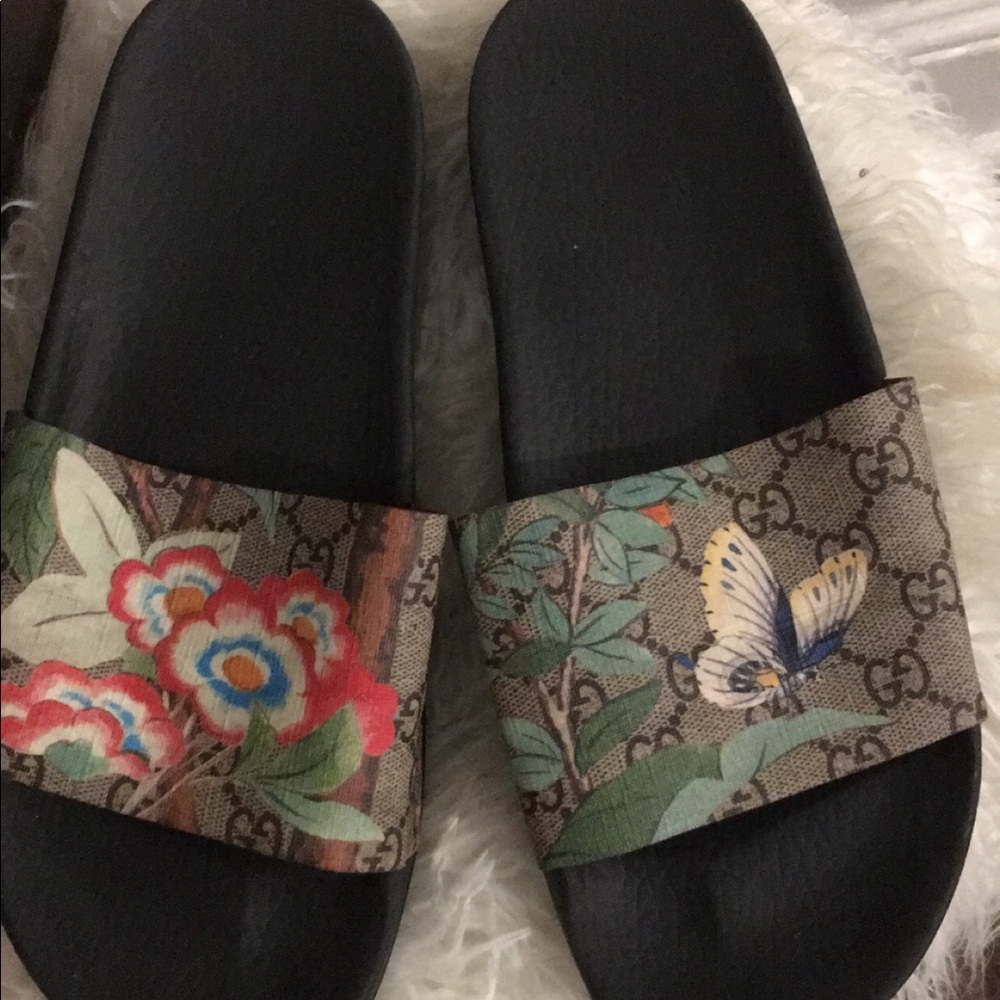 GUCCI BLOOM AUTHENTIC SLIDES -SIZE 40.00